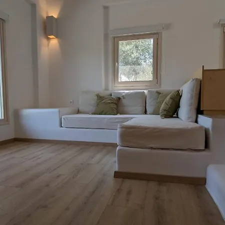 Kladi House Renovated 2023 نيكيتي